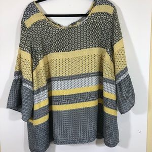 💕 Valerie Stevens Black and yellow floral print